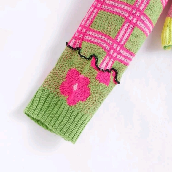 Plaid And Flower Pattern Color Block Contrast Seam crop top Cardigan - Picture 3 of 5